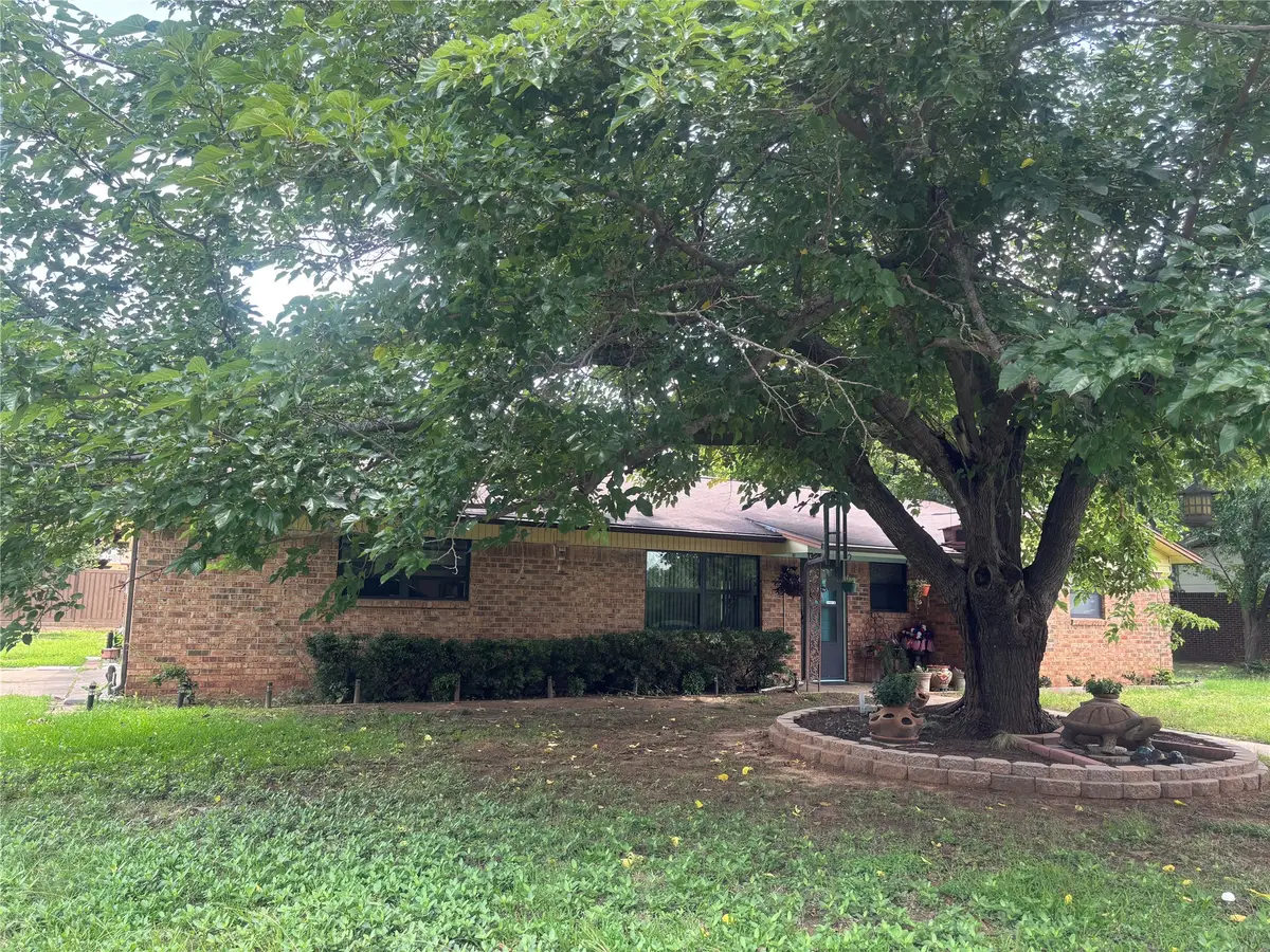 1601 24th Avenue, Mineral Wells, TX 76067 - #1