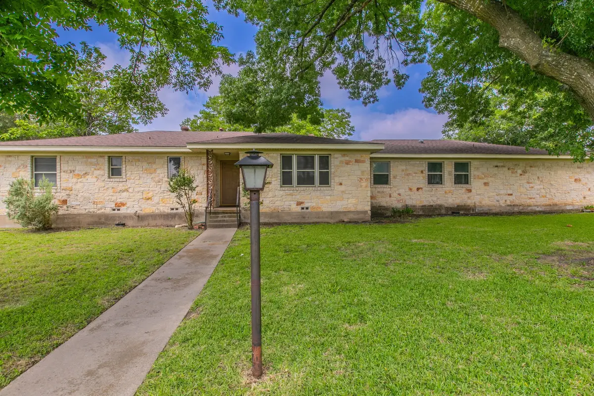 519 1st Street, Hewitt, TX 76643 - #1