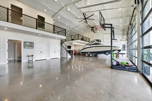 9082 Wolfe Run, Ponder, TX 76259