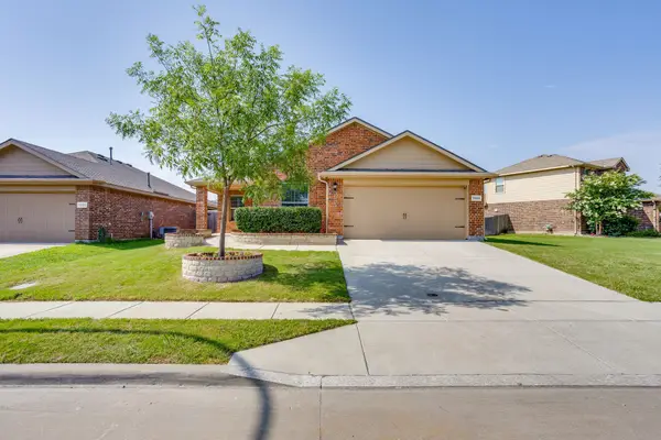 1229 Walnut Cliff Court, Fort Worth, TX 76179