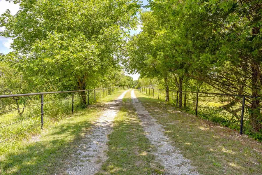 10287 Fm 1749, Sunset, TX 76270 - #3