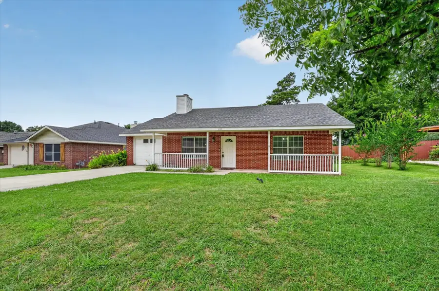 209 Pafford Street, Justin, TX 76247 - #2