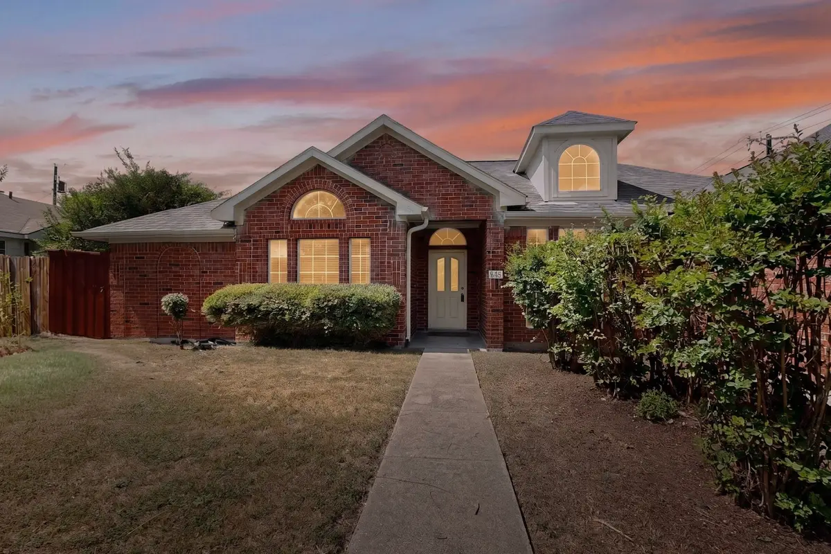 945 Mcgehee Avenue, Cedar Hill, TX 75104 - #1