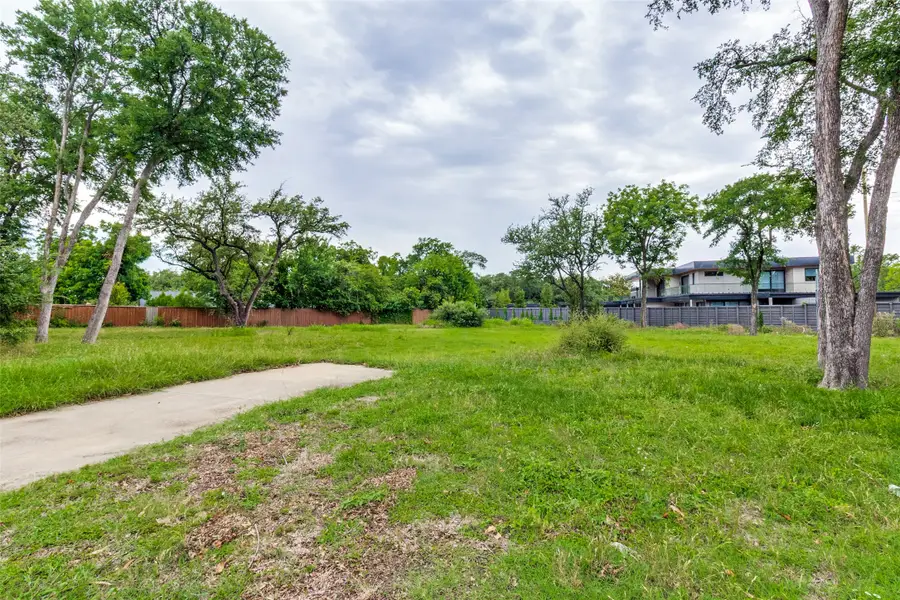 5006 Pebblebrook Drive, Dallas, TX 75229 - #2