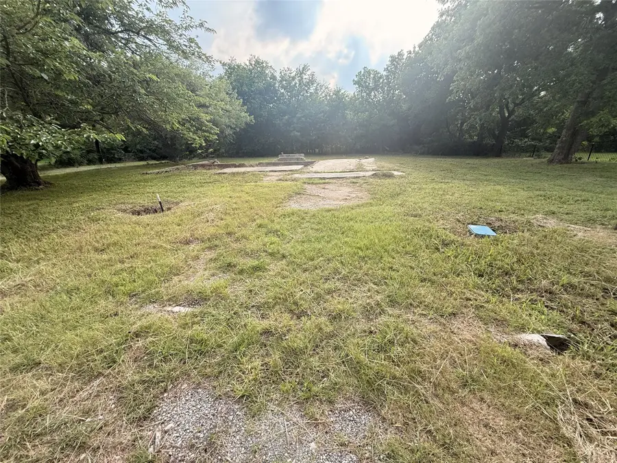 502 N Denison Street, Bells, TX 75414 - #3