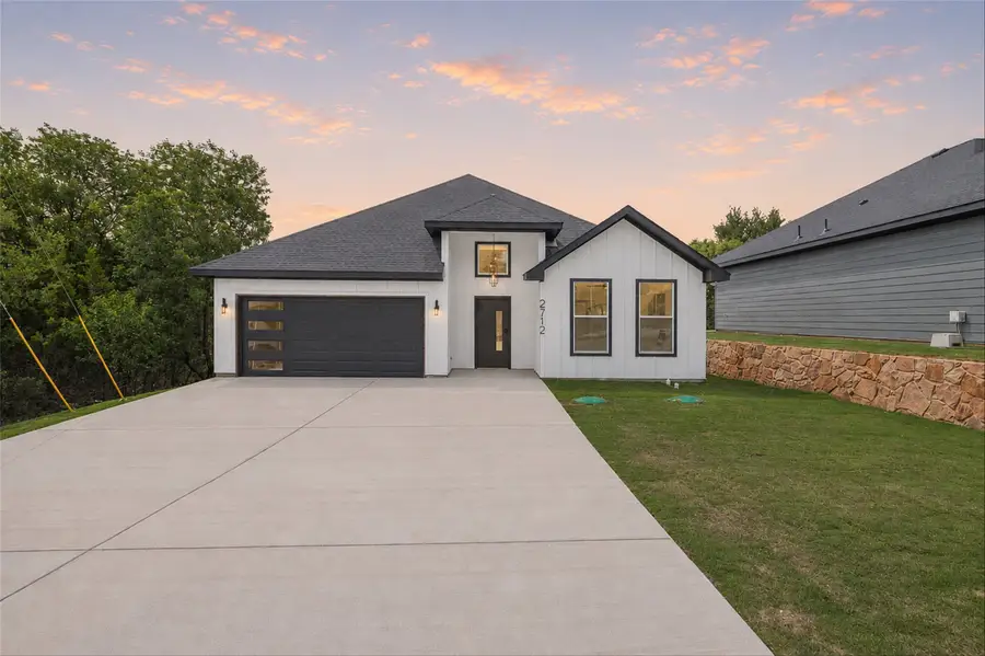 2712 Steepleridge Circle, Granbury, TX 76048 - #2