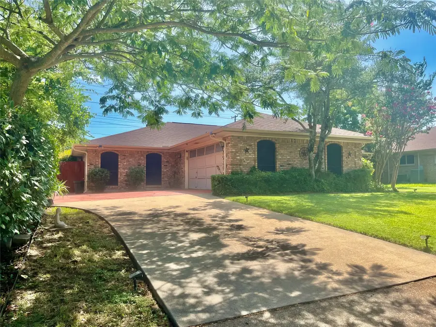 1826 Green Tree Lane, Duncanville, TX 75137 - #2