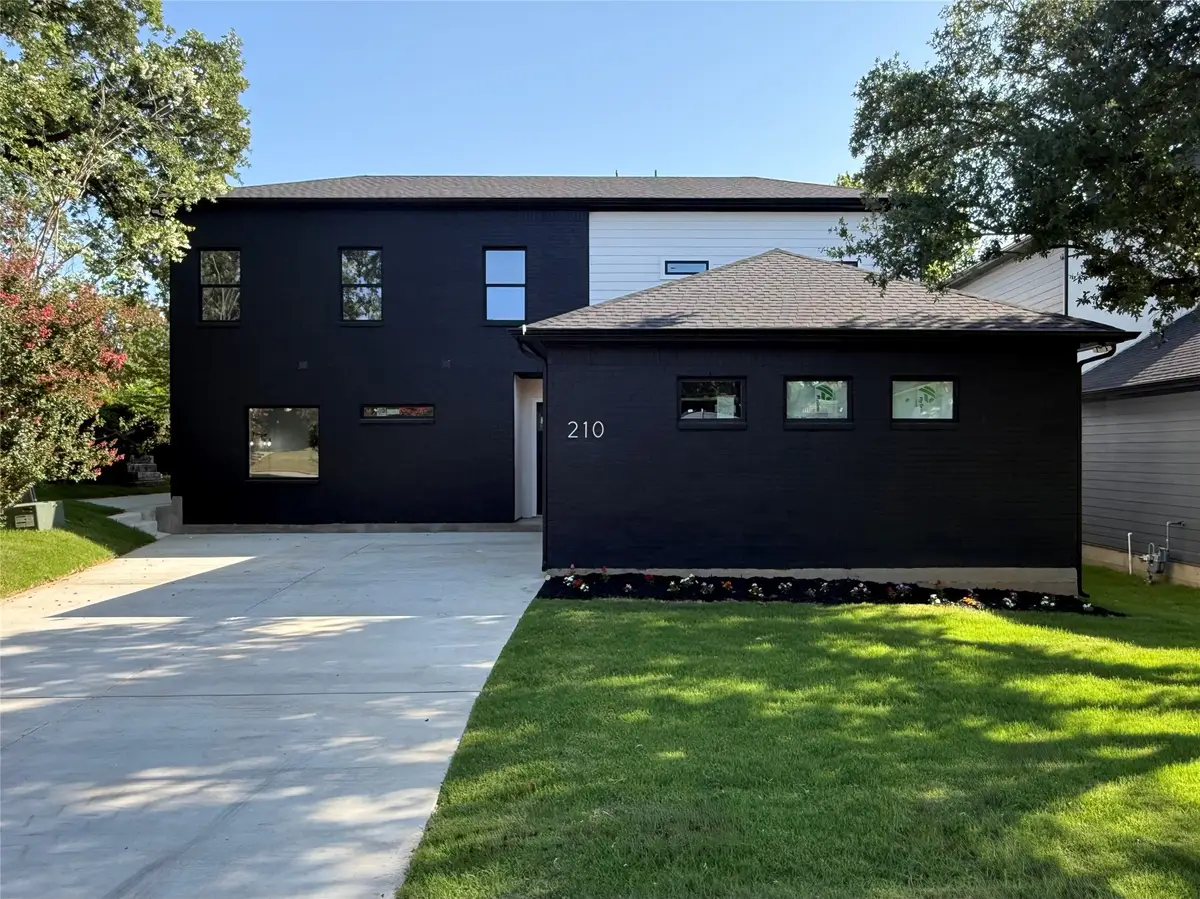 210 Silverleaf Drive, Fort Worth, TX 76112 - #1