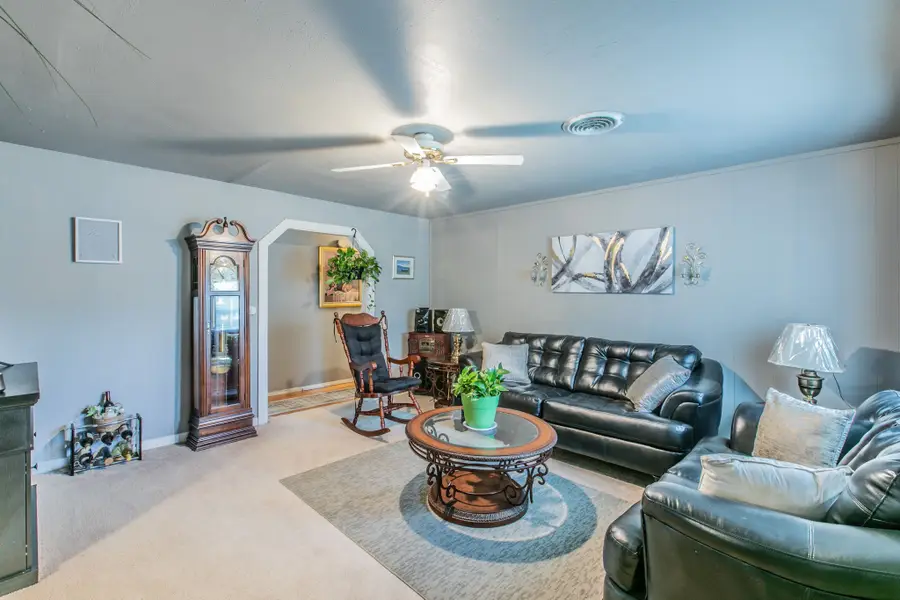 4816 Inwood Drive, Beverly Hills, TX 76711 - #2