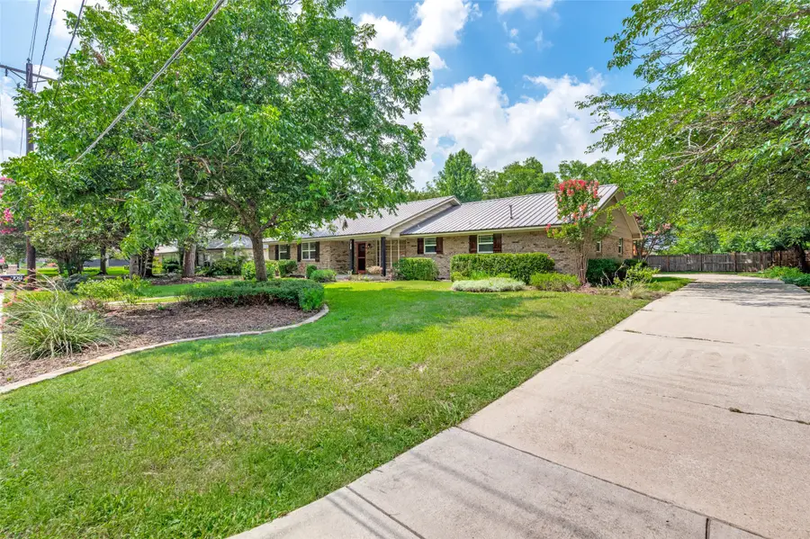 708 Headlee Street, Denton, TX 76201 - #2
