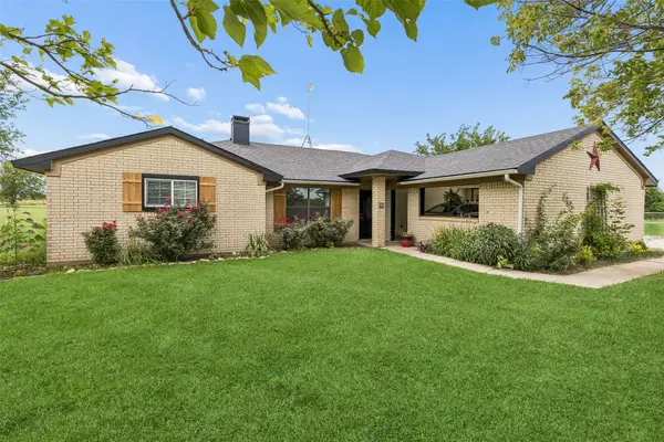 534 Conestoga Trail, Rhome, TX 76078