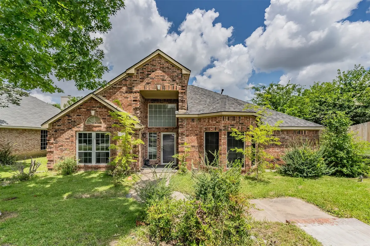 2325 Valley Falls Avenue, Mesquite, TX 75181 - #1