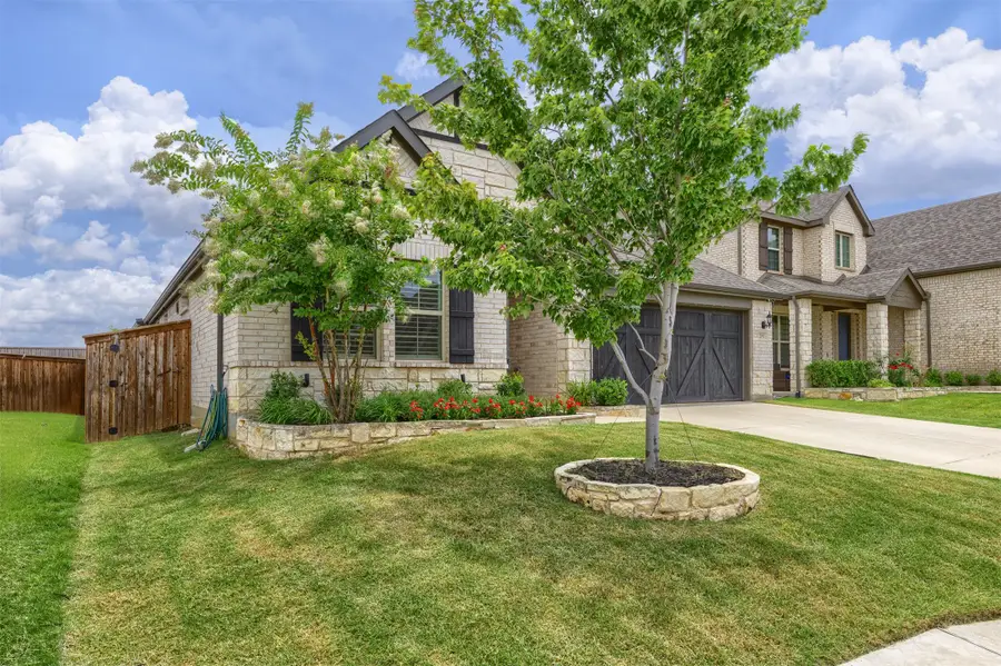 2091 Creekbluff Circle, Carrollton, TX 75010 - #2