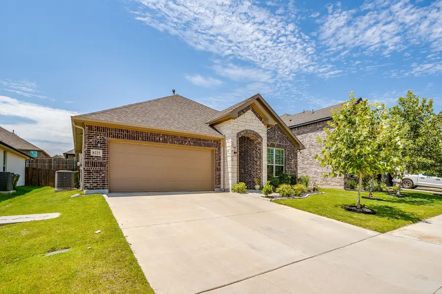 8225 Manx Point, Godley, TX 76044 - #3
