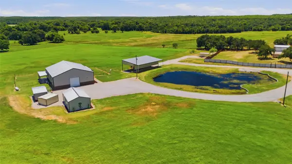 899 Bennett Road, Millsap, TX 76066