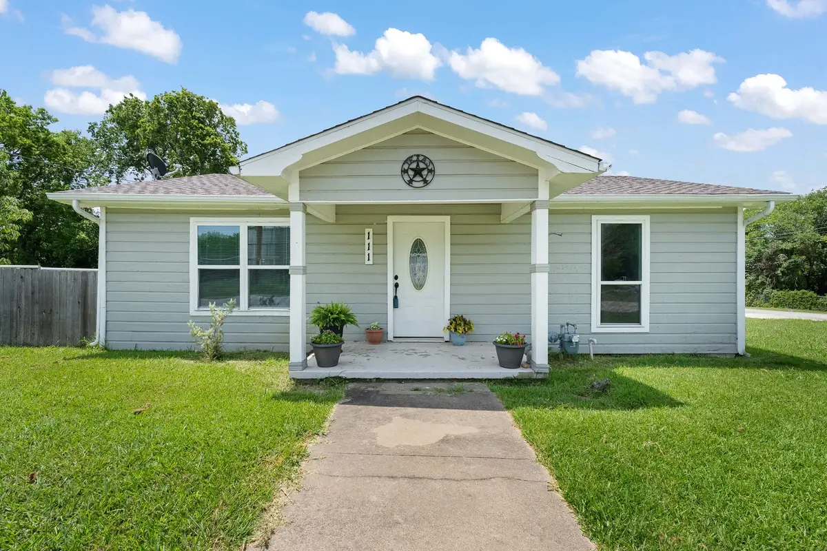 111 W Shelton Street, Alvarado, TX 76009 - #1