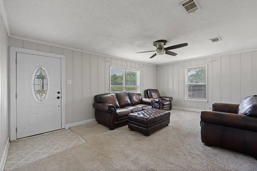 111 W Shelton Street, Alvarado, TX 76009 - #2