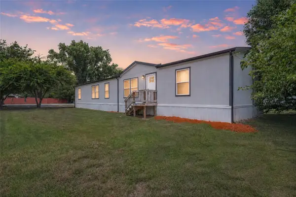 4009 Diann Drive, Granbury, TX 76049