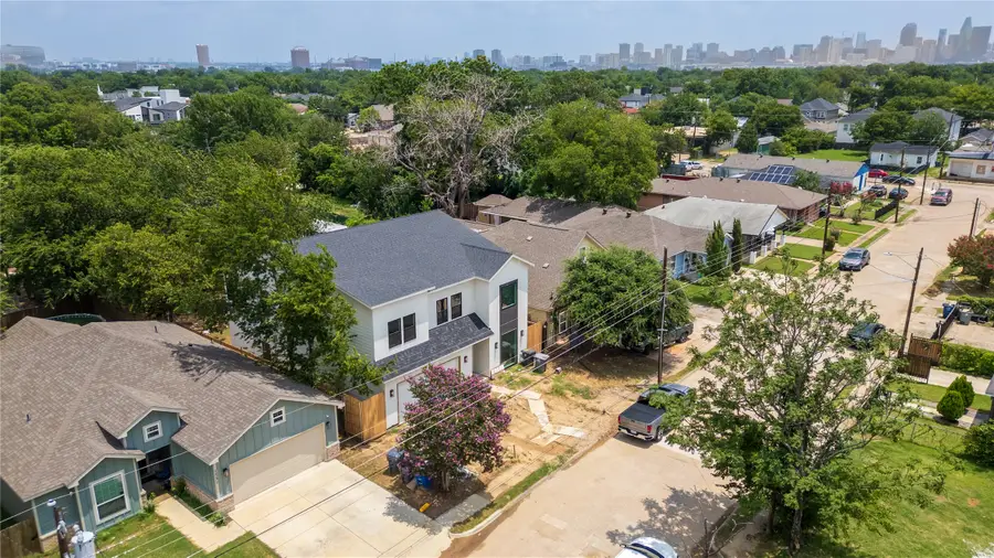 1727 Toronto Street, Dallas, TX 75212 - #2