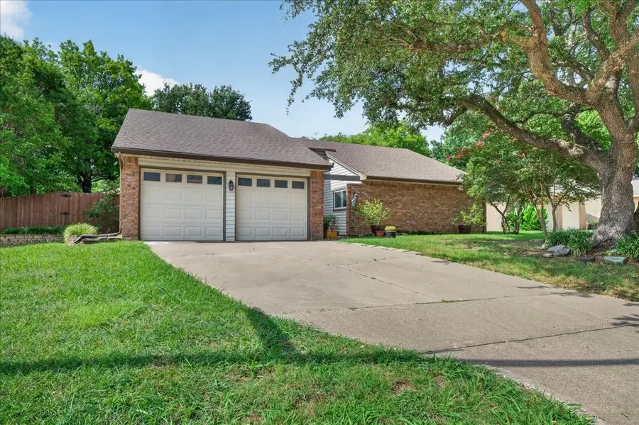 2401 Slaton Drive, Grand Prairie, TX 75052 - #2