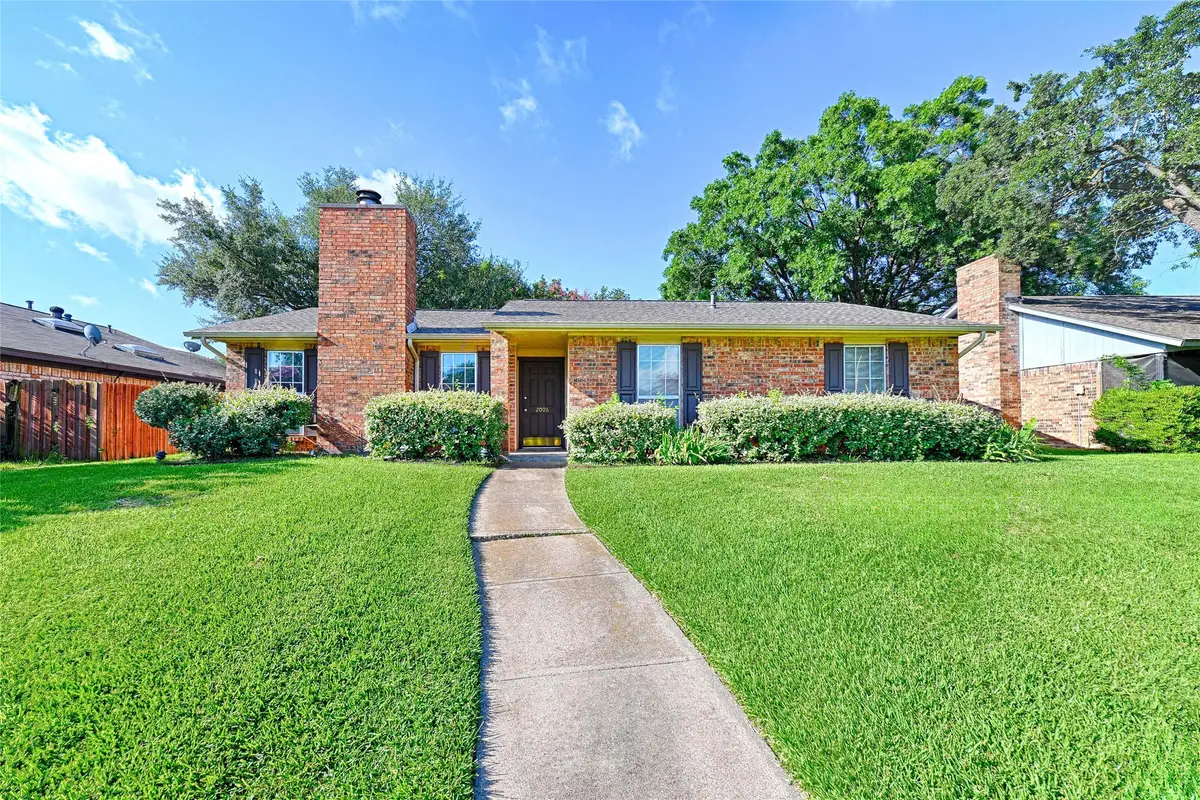 2006 E Collins Boulevard, Richardson, TX 75081 - #1