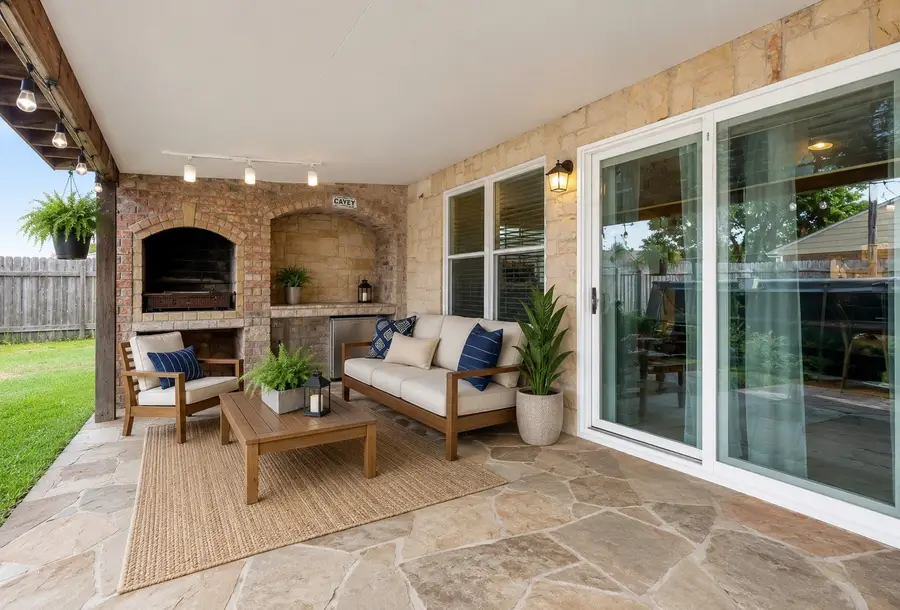 3030 Meadow Creek Court, Grand Prairie, TX 75052 - #3