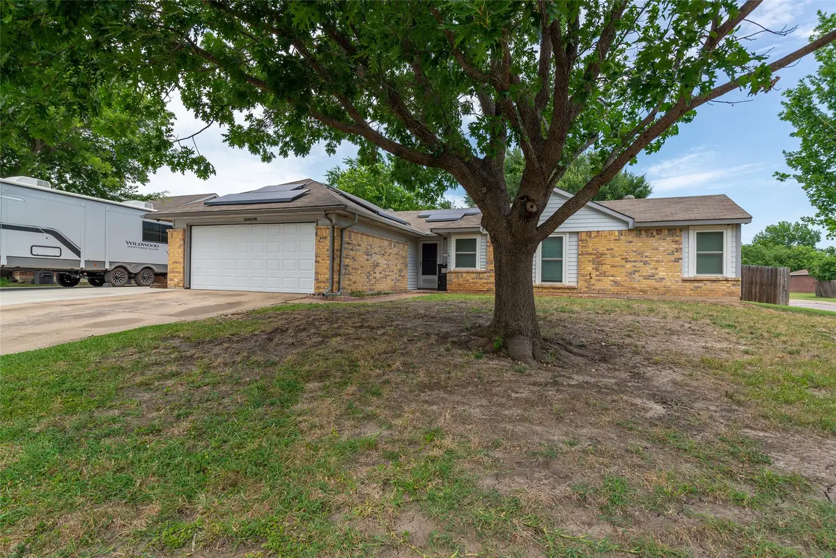 6700 Sunnybank Drive, Fort Worth, TX 76137 - #1