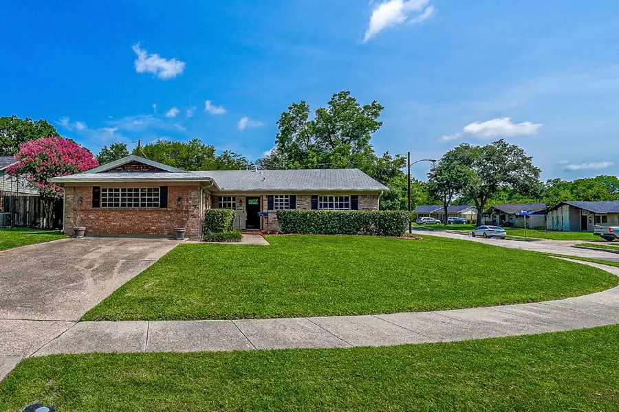 734 Kingswood Avenue, Richardson, TX 75080 - #2