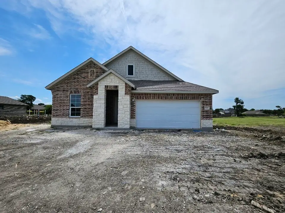 901 Silverleaf Drive, Ennis, TX 75119 - #1