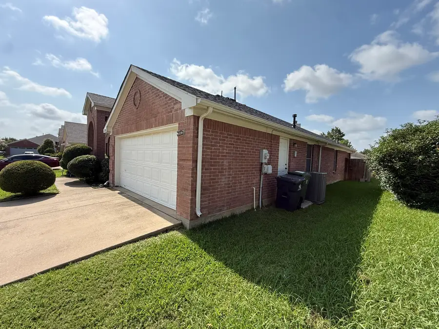 1202 Golden View Court, Arlington, TX 76001 - #2