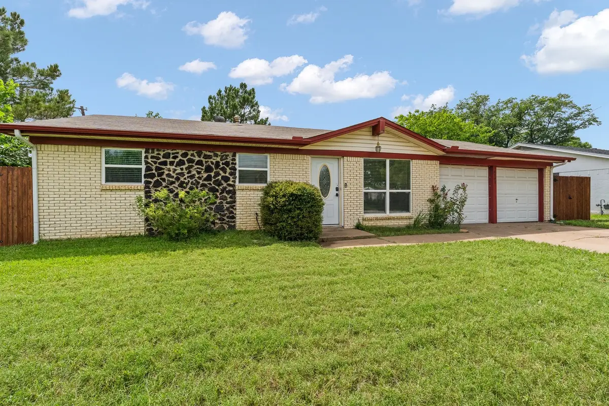 6101 Whitley Road, Watauga, TX 76148 - #1