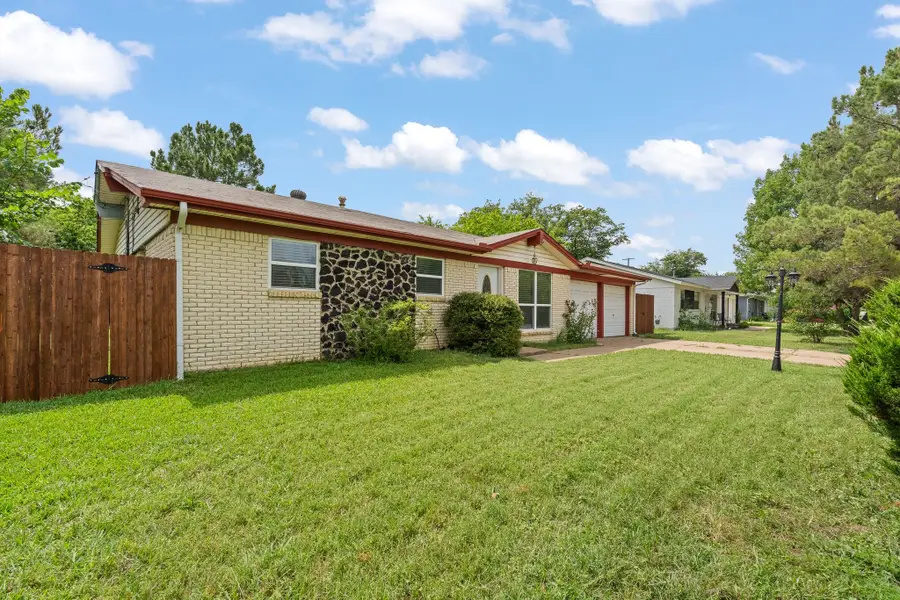 6101 Whitley Road, Watauga, TX 76148 - #2