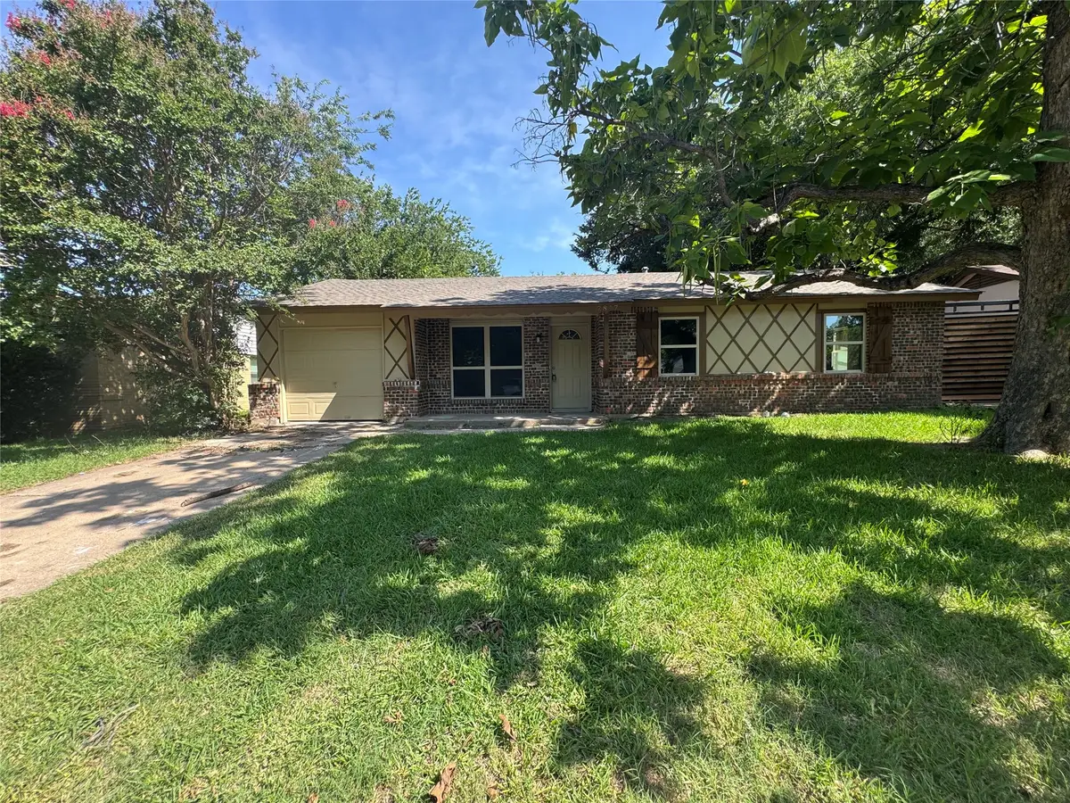 2817 Sequoia Lane, Arlington, TX 76010 - #1