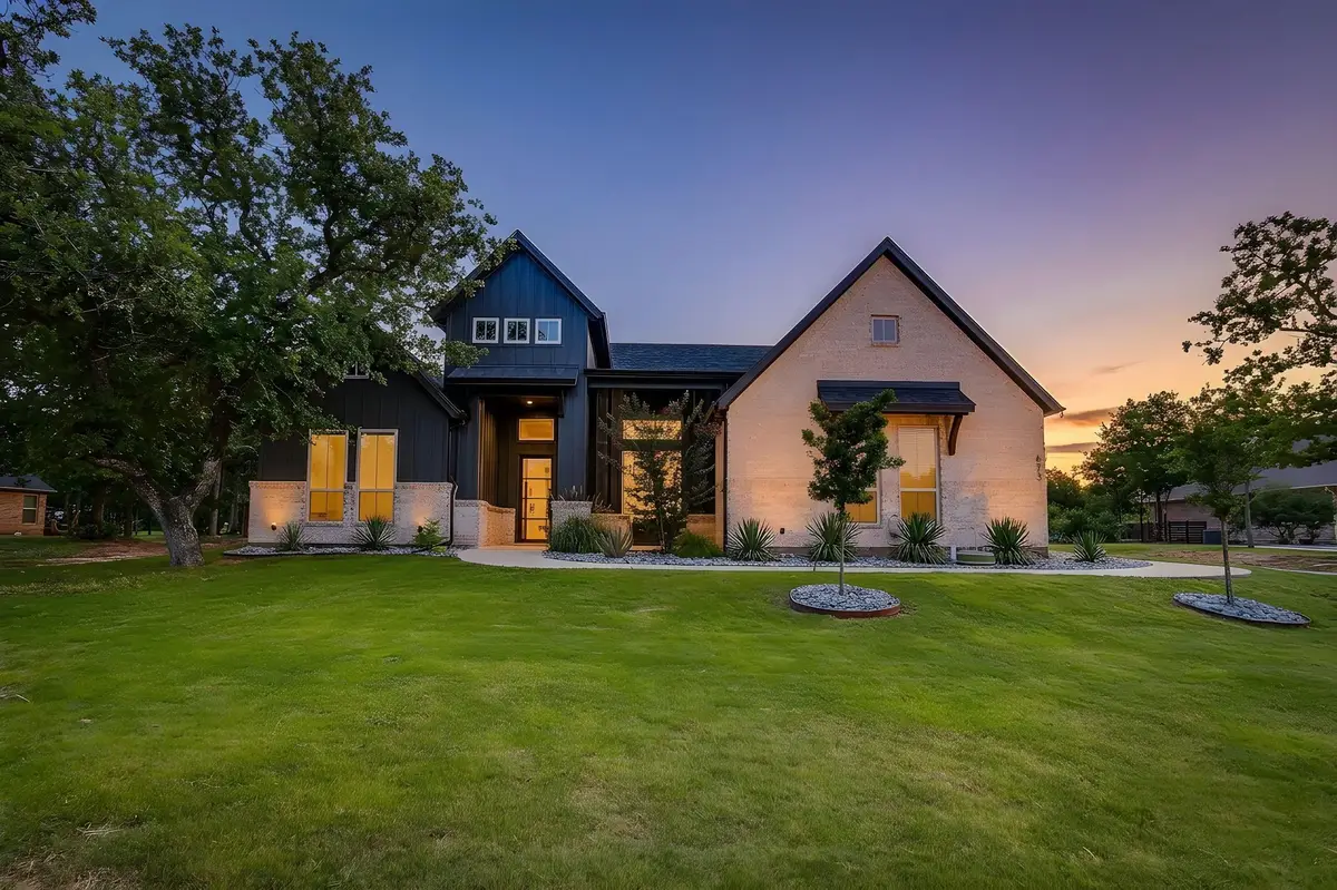 673 S Sugartree Drive, Lipan, TX 76462 - #1
