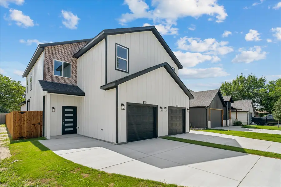 132 Cottonwood Street, Fort Worth, TX 76111 - #2