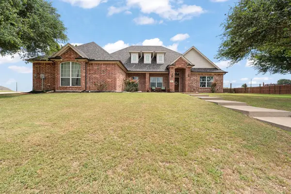 2211 Nottaway Drive, Cleburne, TX 76033