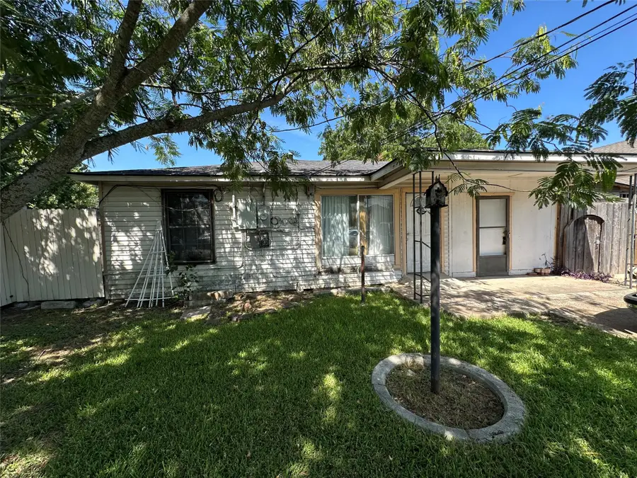 3815 Alsbury Street, Dallas, TX 75216 - #2