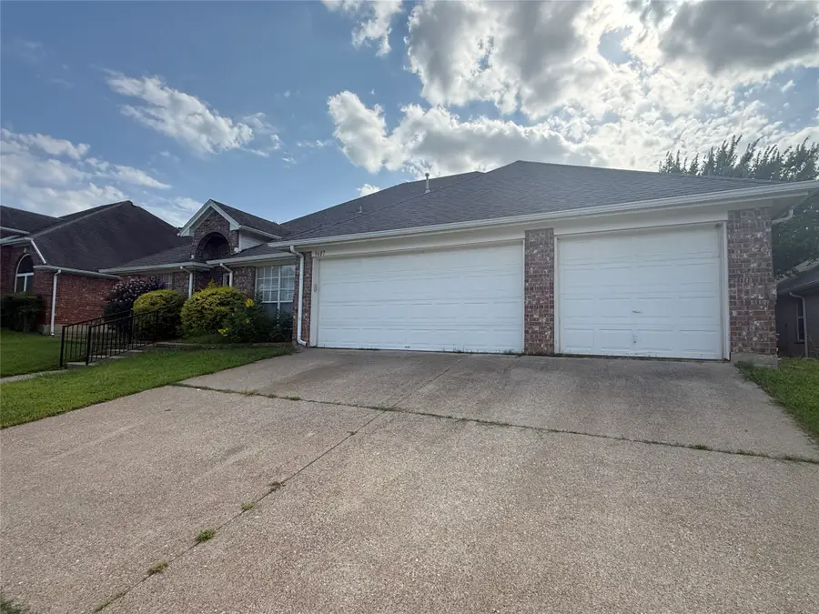 3607 Heatherbrook Drive, Arlington, TX 76001 - #2
