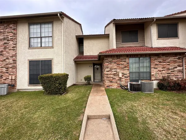 927 Turtle Cove #134, Irving, TX 75060