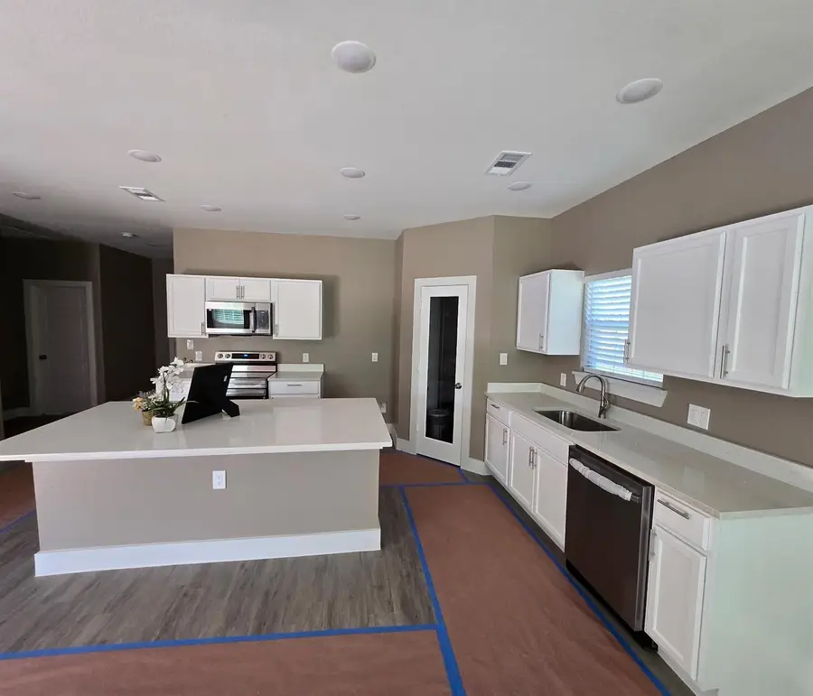3513 Tomahawk Drive, Granbury, TX 76048 - #2
