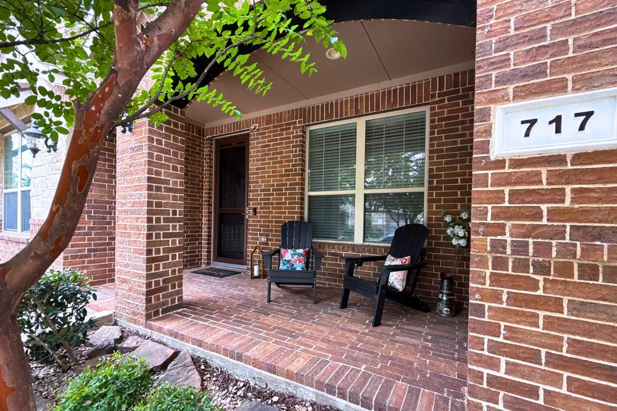 717 10th Street, Argyle, TX 76226 - #1