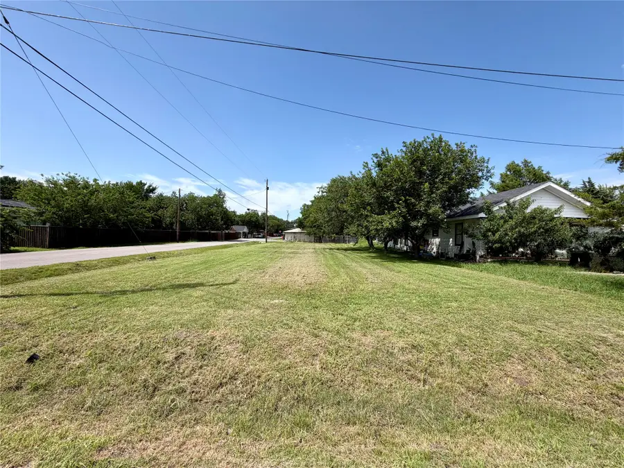 302 S New Mexico Street, Celina, TX 75009 - #2