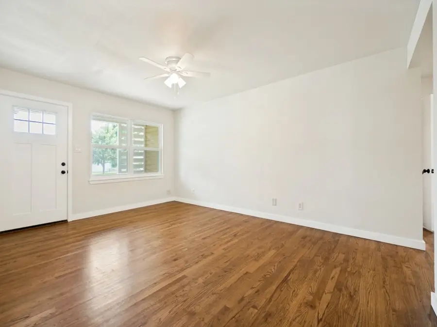11817 Fernald Avenue, Dallas, TX 75218 - #3