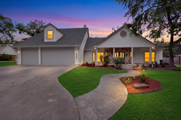 715 Kiowa Drive E, Gainesville, TX 76240