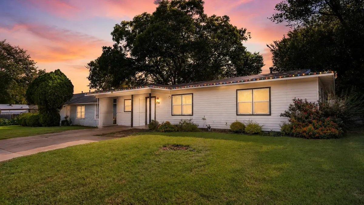 329 Claudia Street, Arlington, TX 76010 - #1
