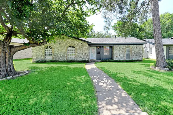 810 Waikiki Drive, Garland, TX 75043