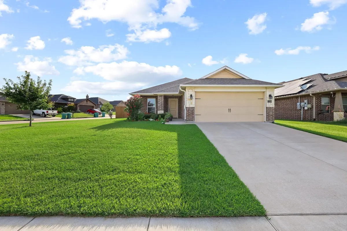 2324 Southridge Lane, Sherman, TX 75092 - #1