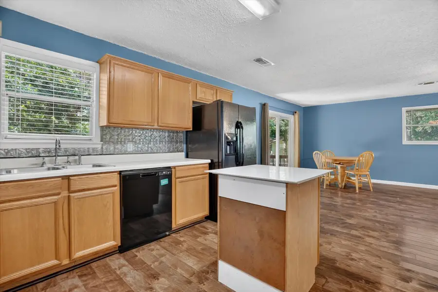 427 Whippoorwill Drive, Granbury, TX 76049 - #3