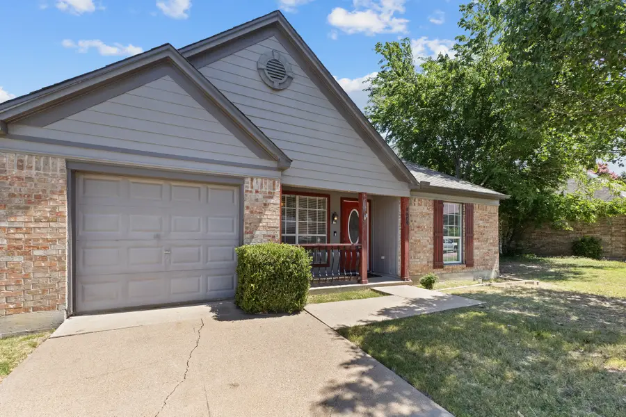 4609 Feathercrest Drive, Fort Worth, TX 76137 - #3