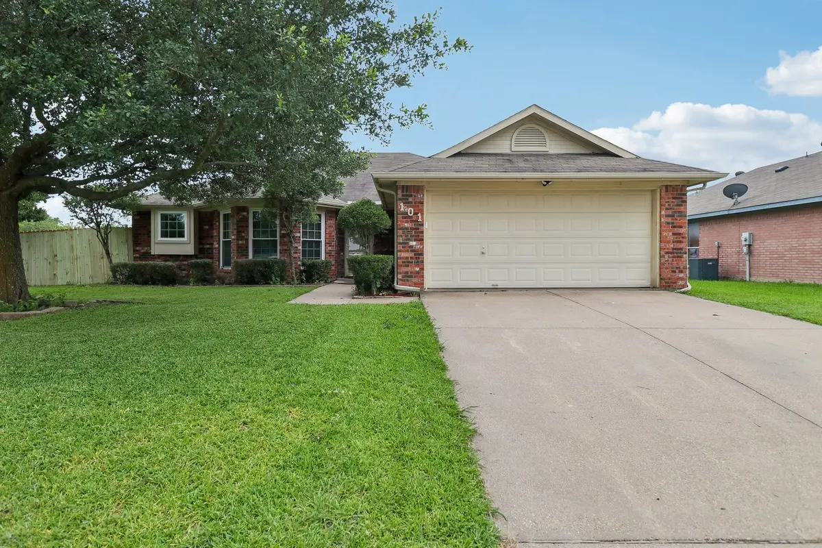 101 Apache Trail, Alvarado, TX 76009 - #1
